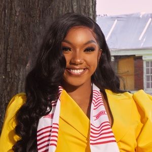 Meet your Posher, Gabrielle